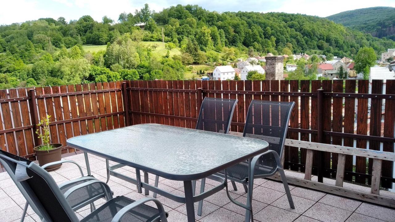 Apartmány Kukaččí hnízdo Benesov nad Ploucnici Exterior foto