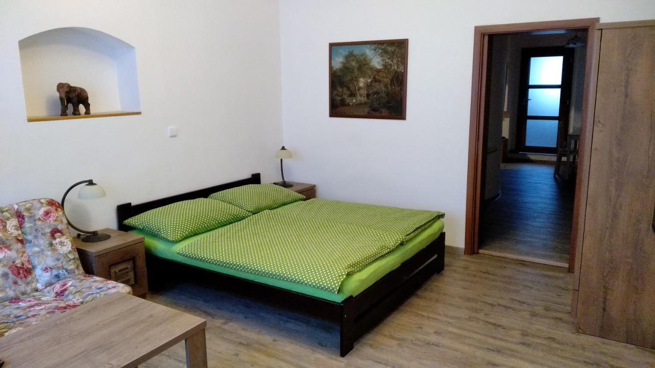 Apartmány Kukaččí hnízdo Benesov nad Ploucnici Exterior foto